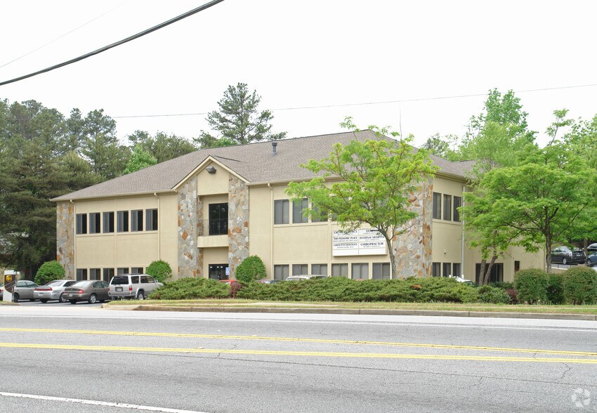 More Photos Of 9570 Nesbit Ferry Rd, Alpharetta Medical For Lease