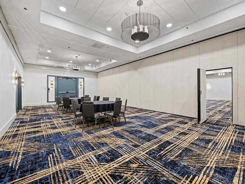 More Photos Of 14670 Duval Rd, Jacksonville Hotel For Sale