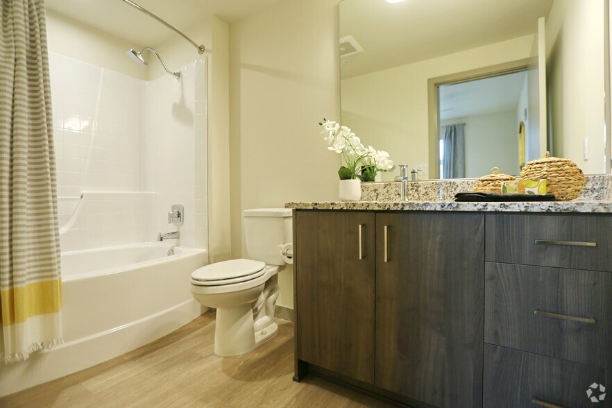 More Photos Of 520 Terry Ave, Seattle Apartments For Lease