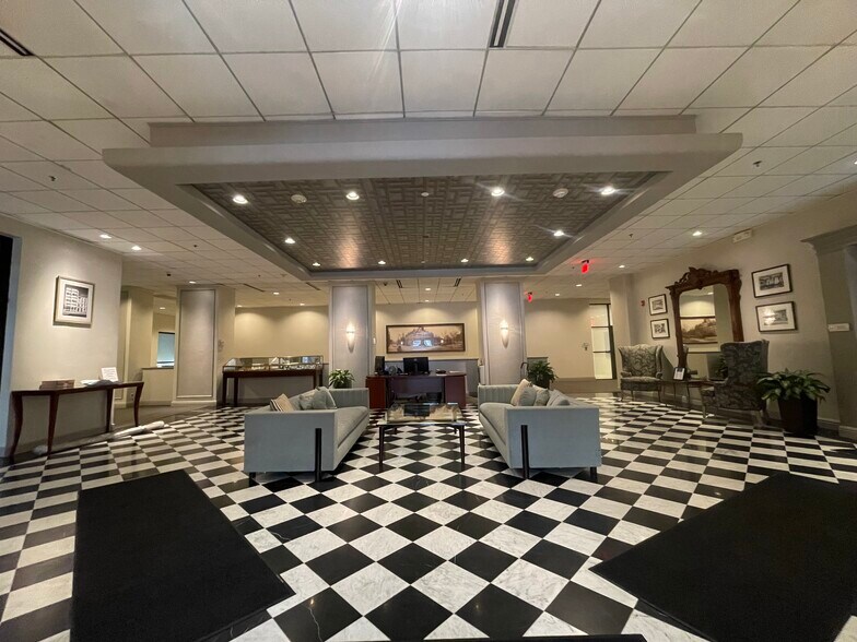 More Photos Of 160 Commonwealth Ave, Boston Apartments For Lease