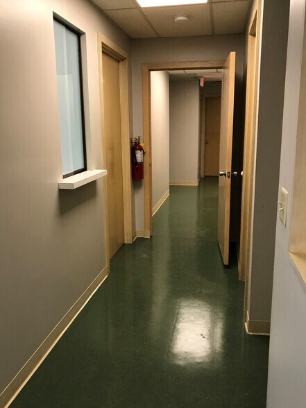 More Photos Of 4520 Oberlin Ave, Lorain Medical For Sale