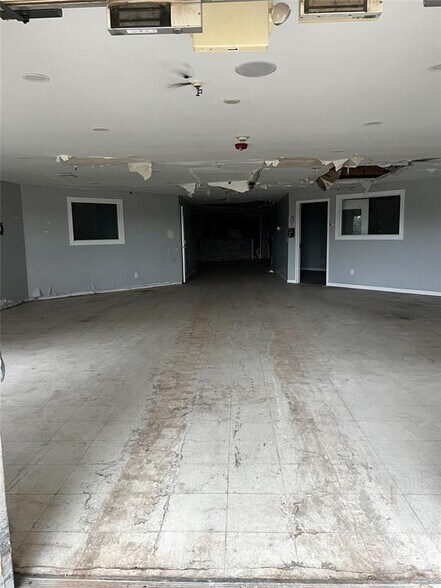 More Photos Of 2200 N Coltrane Rd, Oklahoma City Skilled Nursing Facility For Sale