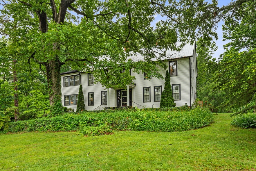 More Photos Of 1186 Old Us Hwy 70 W, Black Mountain Hospitality For Sale