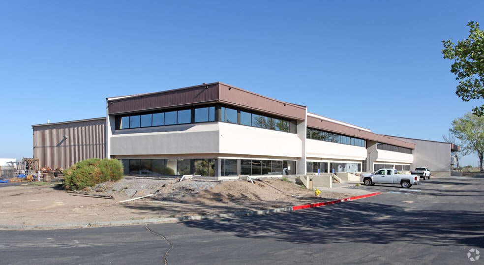 More Photos Of 3201 University Blvd SE, Albuquerque Warehouse For Lease