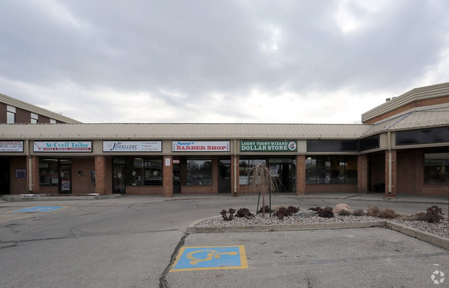 More Photos Of 501 Krug St, Kitchener Storefront Retail Office For Lease