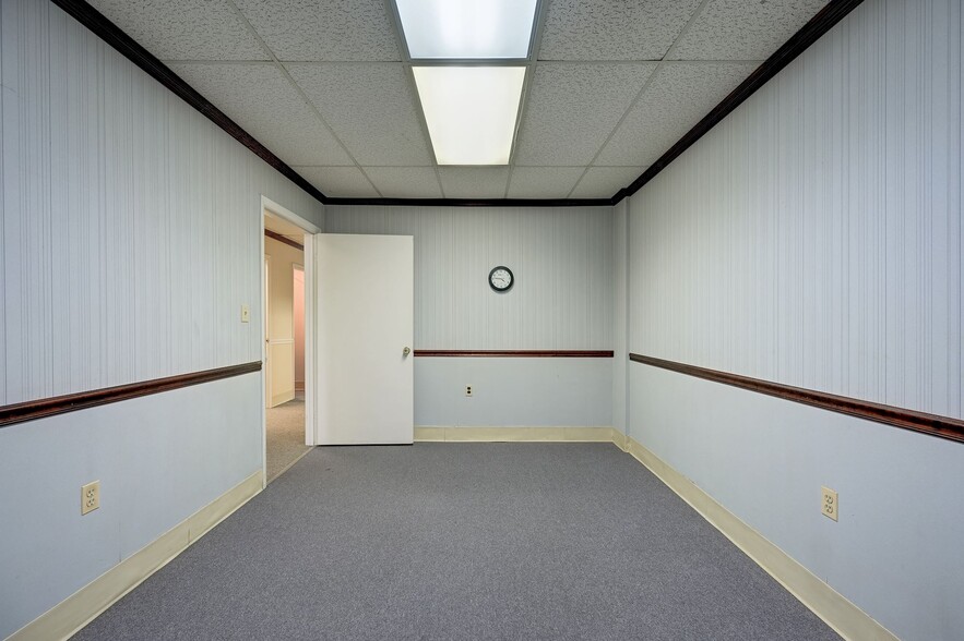 More Photos Of 9650 Santiago Rd, Columbia Medical For Sale