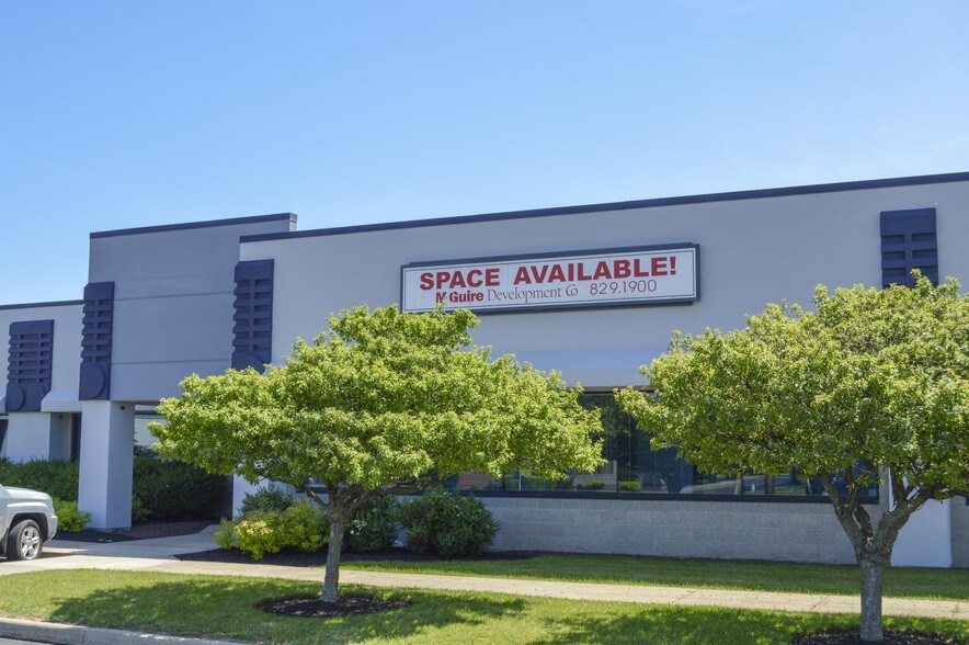 More Photos Of 301 Cayuga Rd, Cheektowaga Unknown For Lease