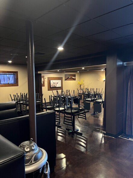More Photos Of 217 N Elder St, Moses Lake Restaurant For Sale