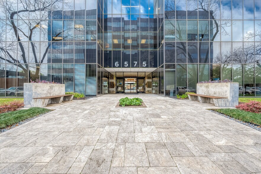 More Photos Of 6575 West Loop South, Bellaire Office For Lease