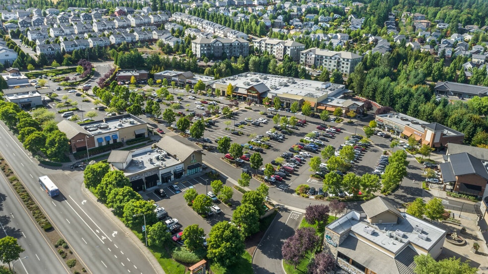 More Photos Of 15861-15963 SE Happy Valley Town Center Dr, Happy Valley General Retail For Lease