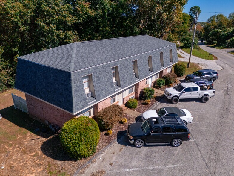 More Photos Of 306 N Main St, Lexington Apartments For Sale