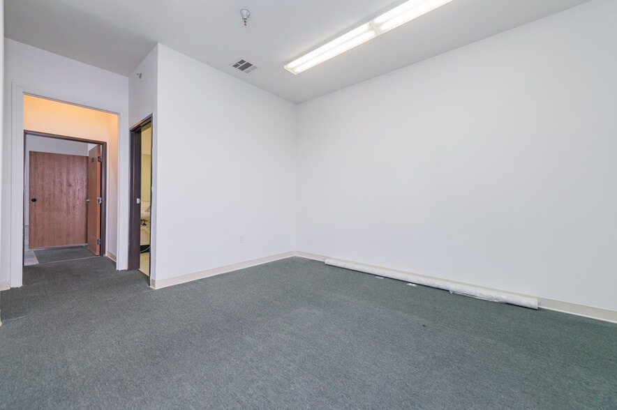 More Photos Of 12346 Valley Blvd, El Monte Warehouse For Sale