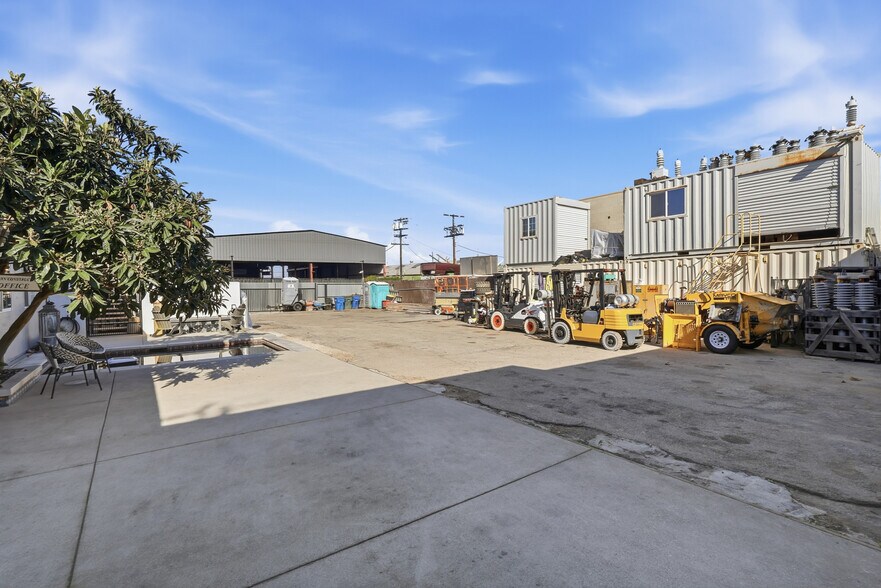 More Photos Of 1040 251st St, Harbor City Industrial For Sale