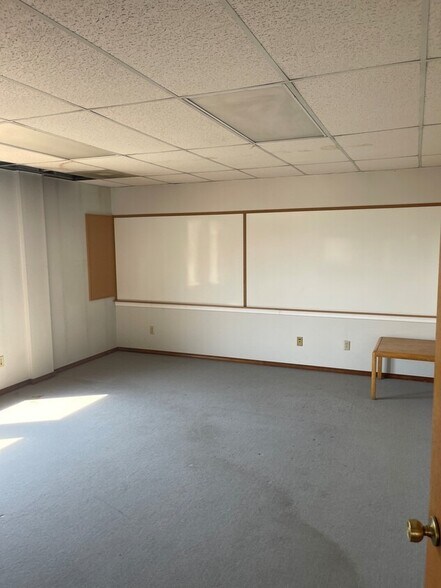 More Photos Of 1000 Washington St E, Vale Warehouse For Sale