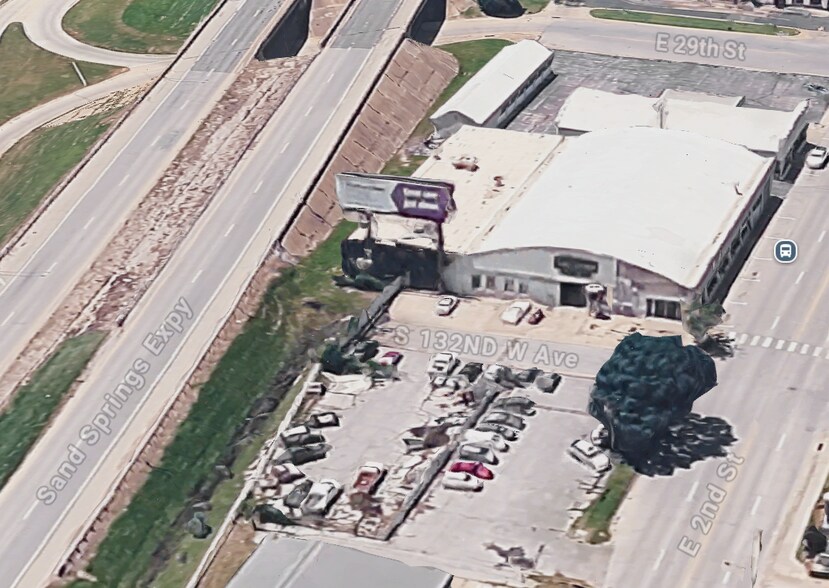 More Photos Of 220 E 2nd St, Sand Springs Auto Repair For Lease