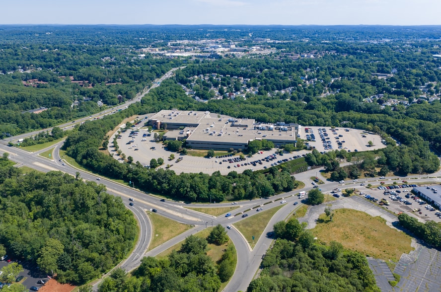 More Photos Of 10 Centennial Dr, Peabody Research And Development For Lease