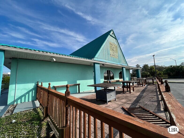 More Photos Of 3490 Garden St, Titusville Restaurant For Lease