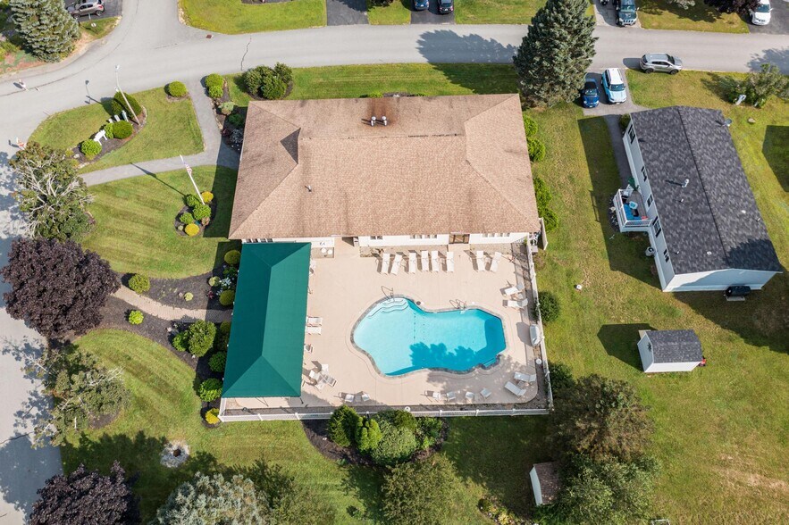 More Photos Of 11 Tamarack Lane -1, Rochester Manufactured Housing Mobile Home Park For Sale