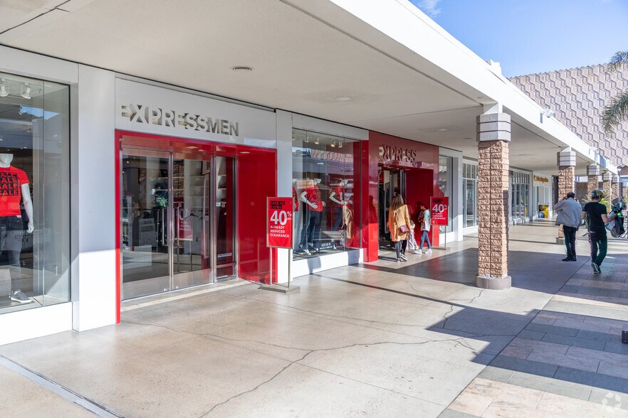 More Photos Of 1288-1640 Camino Del Rio N, San Diego Unknown For Lease