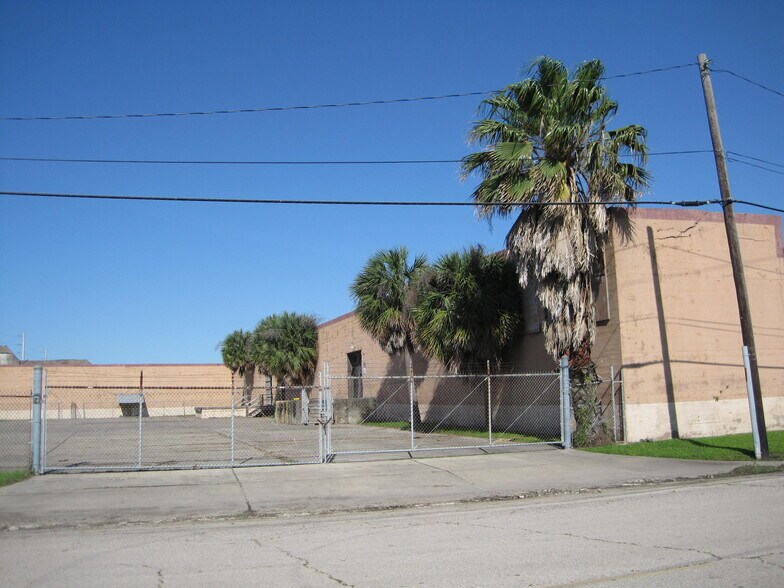 More Photos Of 4906 Broadway St, Galveston Unknown For Lease