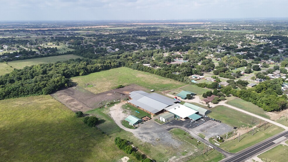 More Photos Of 1003 FM664 Ferris, TX, Red Oak Office For Sale