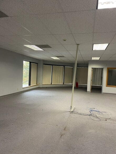 More Photos Of 100 Everett Ave, Chelsea Office For Sale