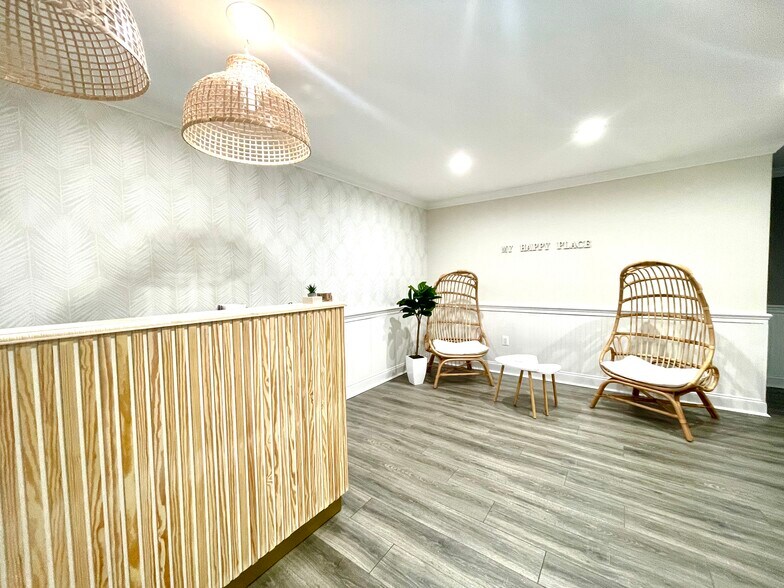 More Photos Of 6559-6581 Edsall Rd, Springfield Coworking Space