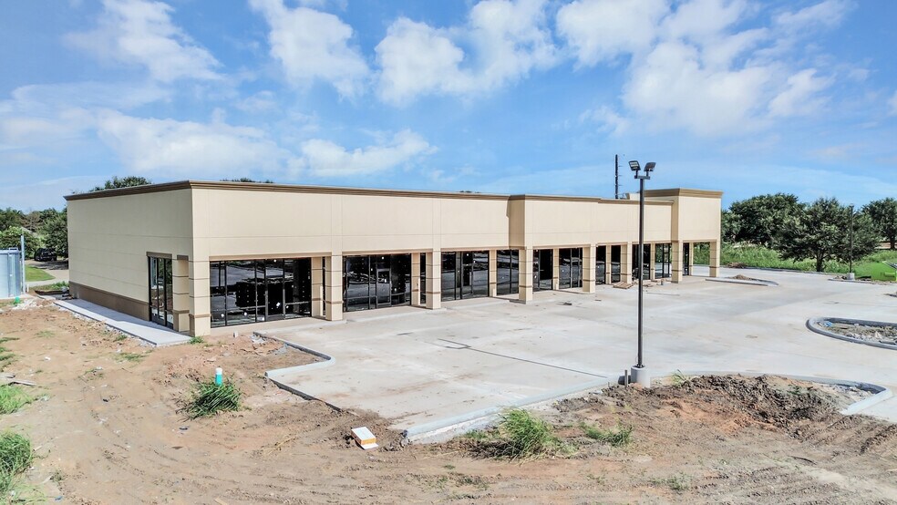 More Photos Of 3420 FM 723, Rosenberg Storefront For Lease