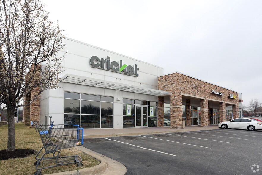 More Photos Of 4980-4988 Roe Blvd, Roeland Park Unknown For Lease