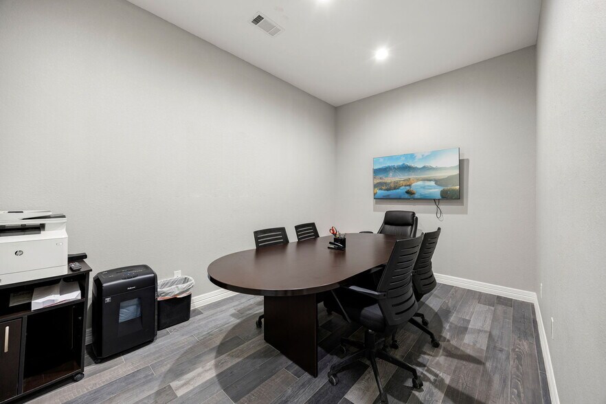 More Photos Of 15720 Garrett Rd, Houston Industrial For Sale