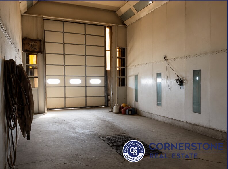 More Photos Of 901 N Foster Rd, Casper Warehouse For Sale