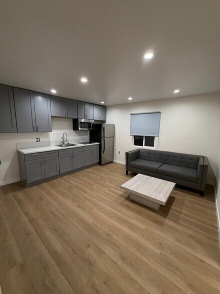 More Photos Of 5911 S Broadway, Los Angeles Storefront Retail Residential For Sale