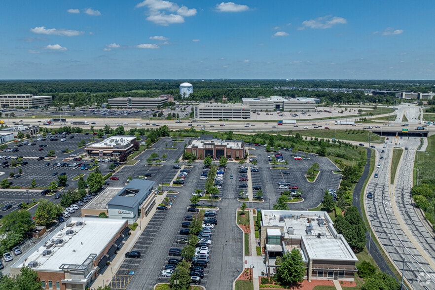 More Photos Of 1847 Freedom Dr, Naperville Restaurant For Sale