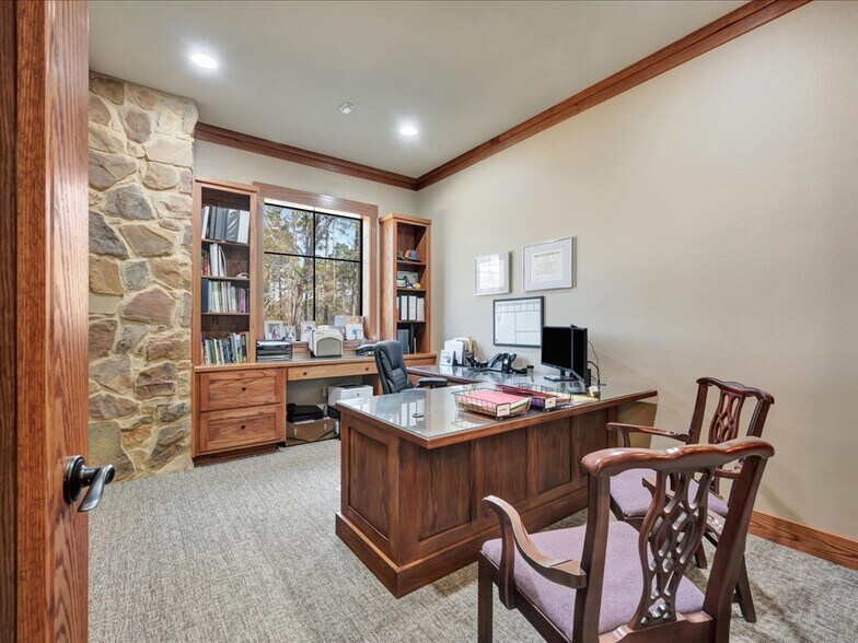 More Photos Of 7680 FM 2497, Lufkin Office For Sale