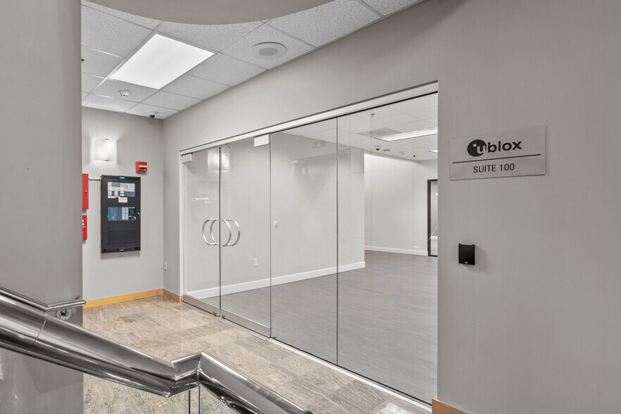 More Photos Of 3950 Fairview Industrial Dr SE, Salem Research And Development For Lease