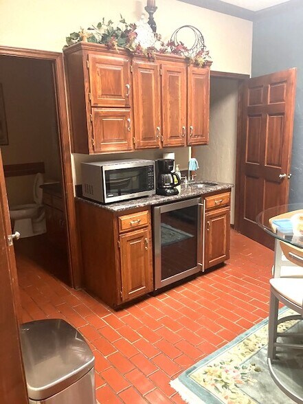 More Photos Of 2700 S Western St, Amarillo Office For Sale