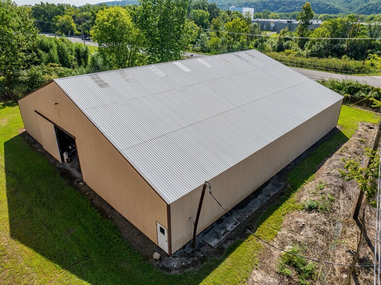 More Photos Of 3825 Columbia Blvd, Bloomsburg Manufacturing For Sale