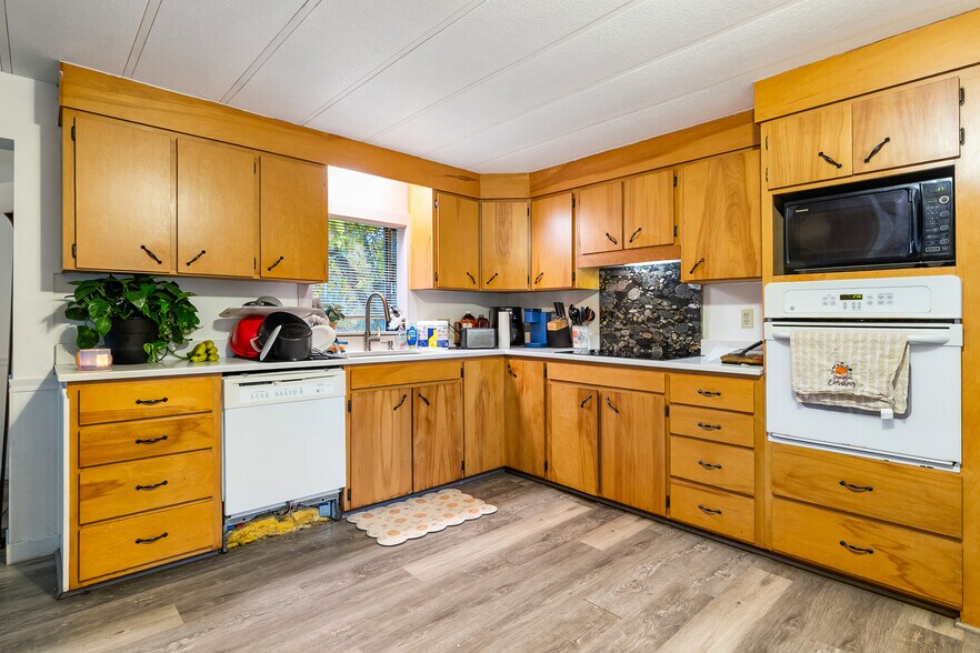 More Photos Of 4777 Guide Meridian, Bellingham Industrial For Sale