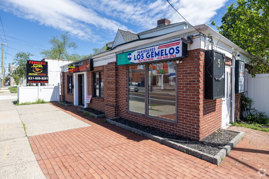 Primary Photo Of 110 Carleton Ave, Central Islip Coworking Space