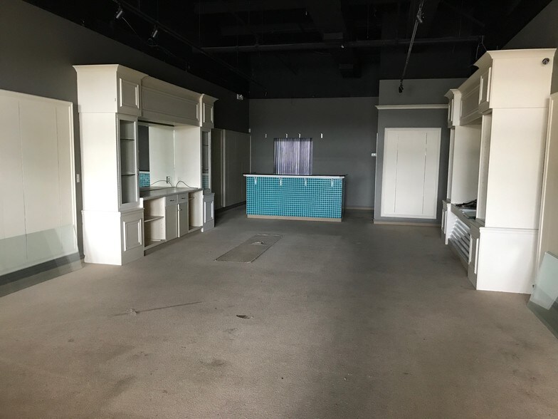 More Photos Of 119 Colony Crossing Way, Madison General Retail For Lease