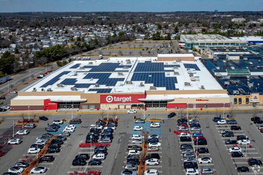 More Photos Of 358 Broadway Mall, Hicksville Unknown For Lease