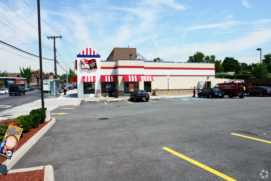 More Photos Of 15805 Union Tpke, Fresh Meadows Restaurant For Lease