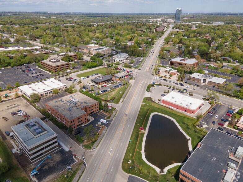 More Photos Of 17W662 Butterfield Rd, Oakbrook Terrace Business Park For Lease
