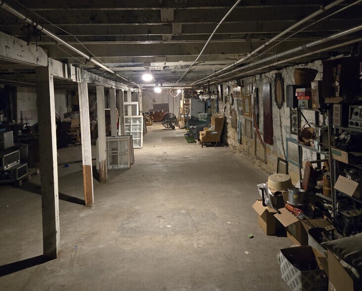 More Photos Of 23 N Main St, Ellinwood Storefront For Sale