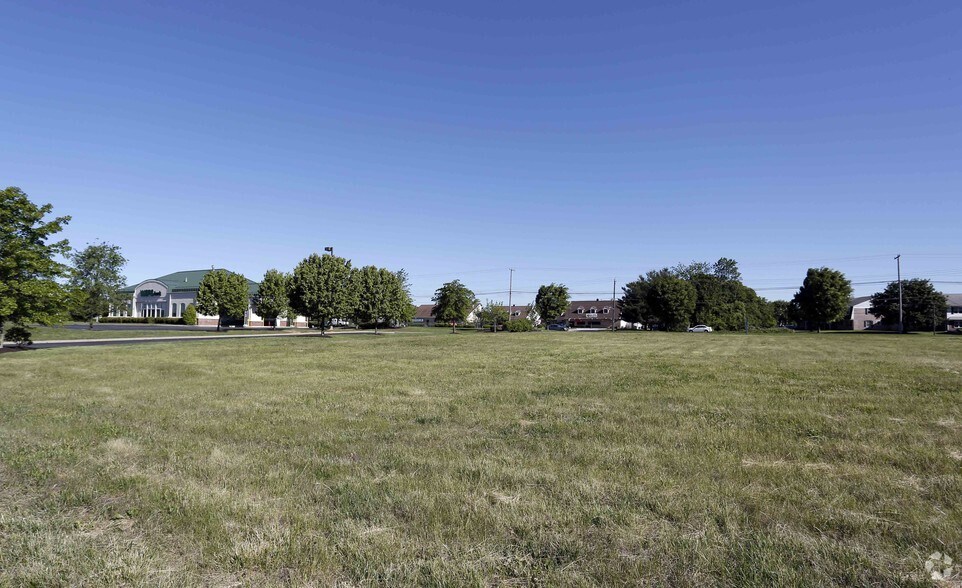 More Photos Of 404 E Main St, Middletown Land For Lease