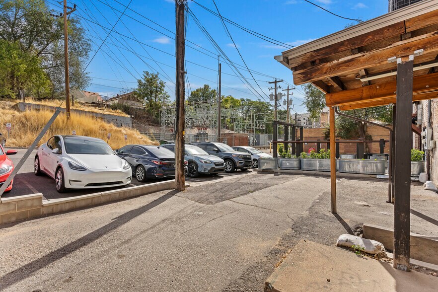 More Photos Of 2208-2212 S Washington blvd, Ogden General Retail For Sale