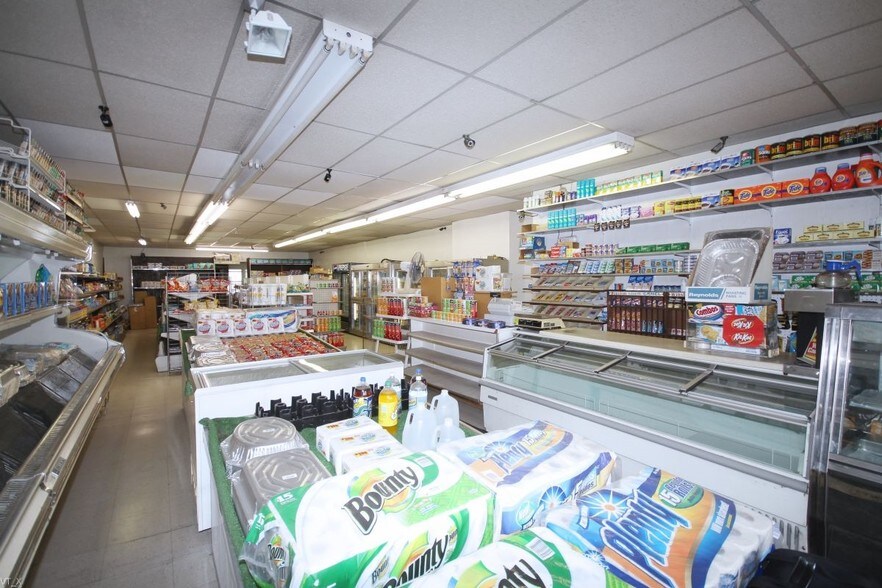 More Photos Of 57 Victory Blvd, Staten Island Storefront Retail Residential For Lease