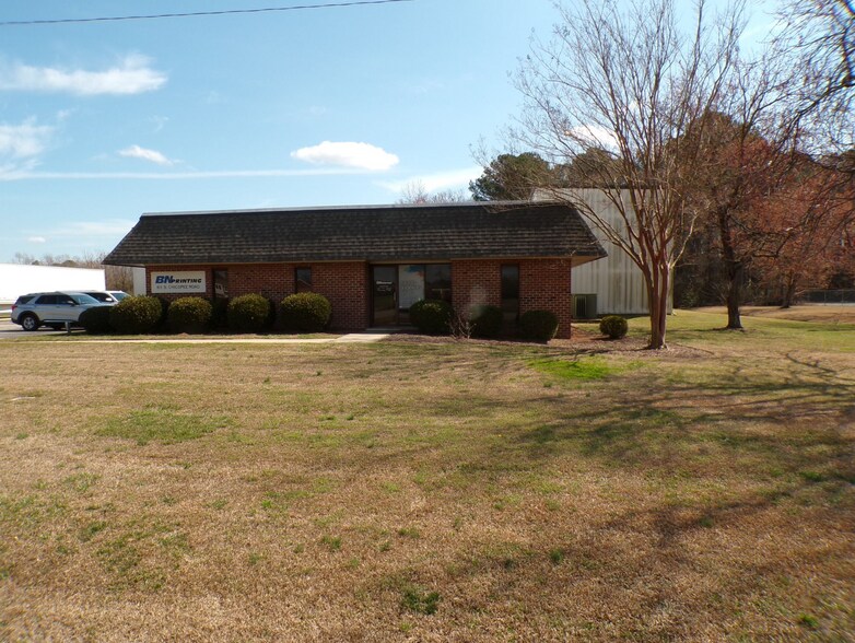 More Photos Of 611 Chicopee Rd, Benson Warehouse For Sale