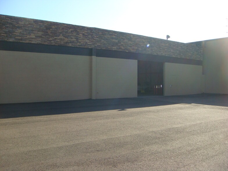 More Photos Of 701 W Main St, El Cajon Freestanding For Lease