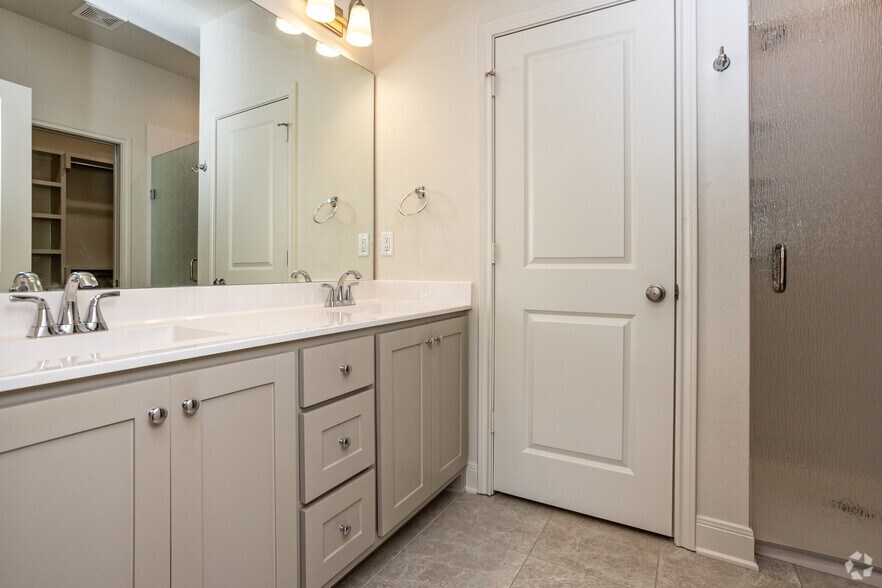 More Photos Of 8406 Cambridge Rd, Tyler Apartments For Sale